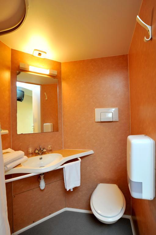 Onet-le-Château Hotel 4 Saisons المظهر الخارجي الصورة