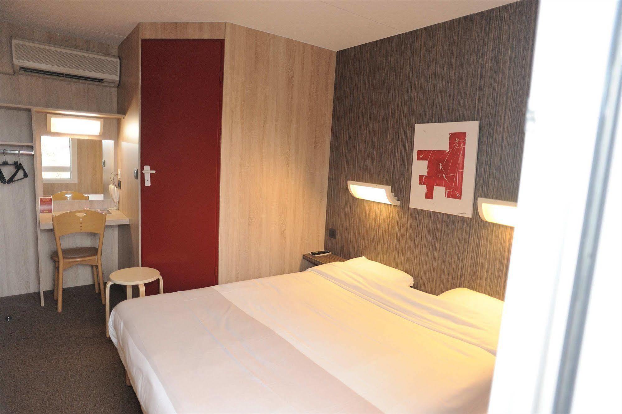 Onet-le-Château Hotel 4 Saisons المظهر الخارجي الصورة