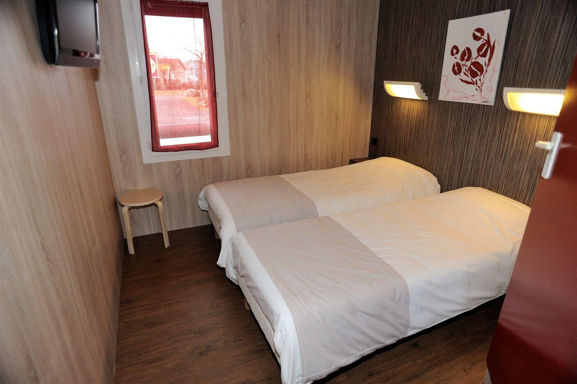 Onet-le-Château Hotel 4 Saisons المظهر الخارجي الصورة