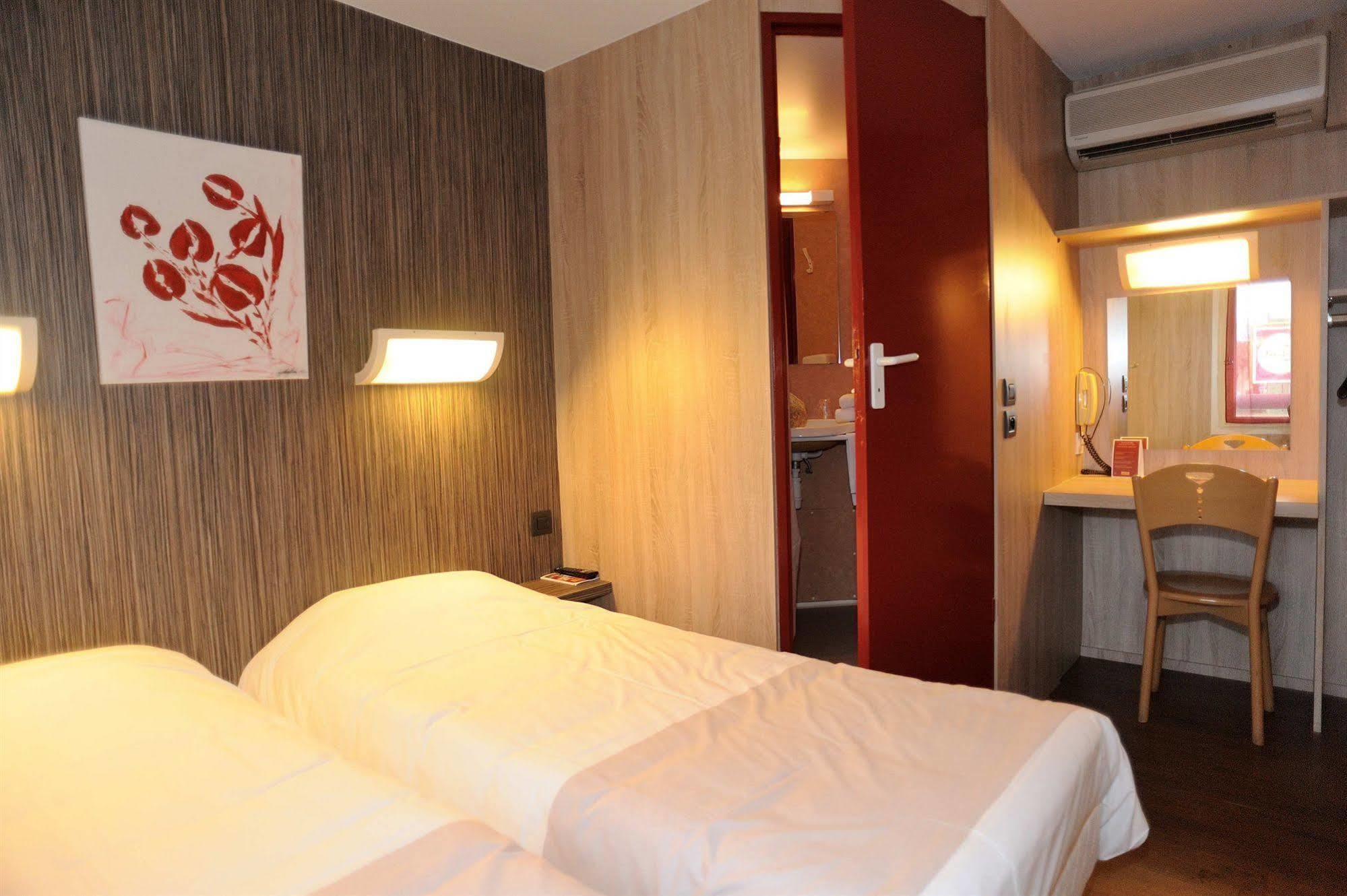 Onet-le-Château Hotel 4 Saisons المظهر الخارجي الصورة